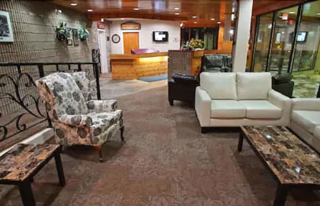 Royal Harbour Resort - Photo 2