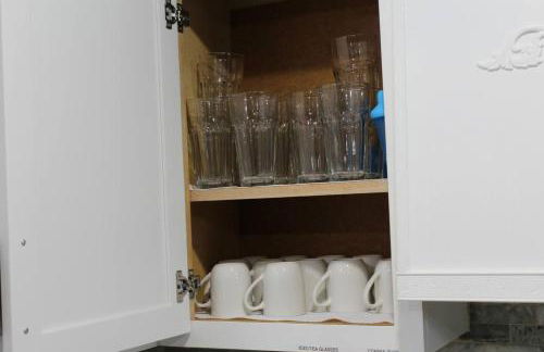 Spacious Family Home with Pool, Hot Tub, Fast Wifi - Foto 26