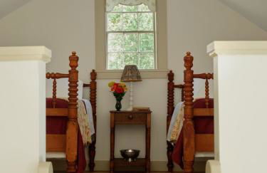 Restored Farmhouse Near Kezar Lake & Country Club - Foto 10