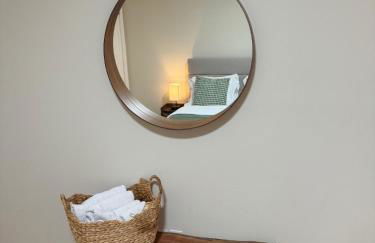 Poconos Chalet -Kayaks- HotTub-Karaoke-Lake - Foto 39