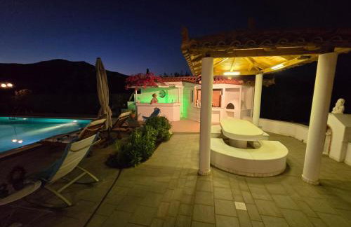 Elia Apartment Garden Oasis With Pool Astros - Photo 8