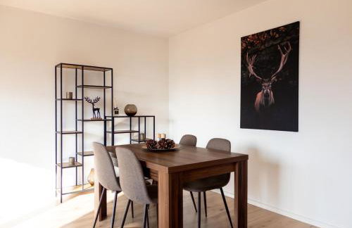 Franzi am Bahnhof - Foto 3