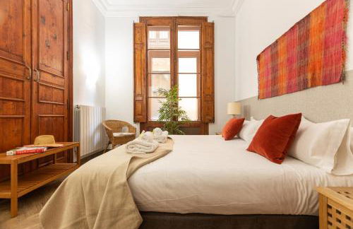 GREAT SPACIOUS APARTMENT IN THE GOTHIC QUARTER - Foto 1