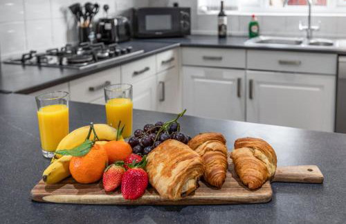 Spacious & Budget 4B Home w en-suites - Foto 68