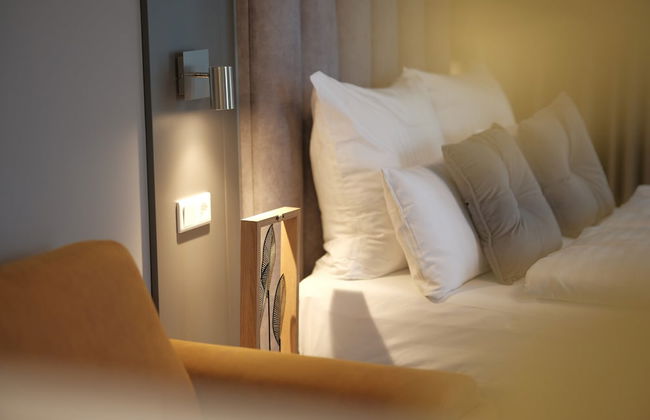 THE ROOMS - Hotel & House - Photo 22