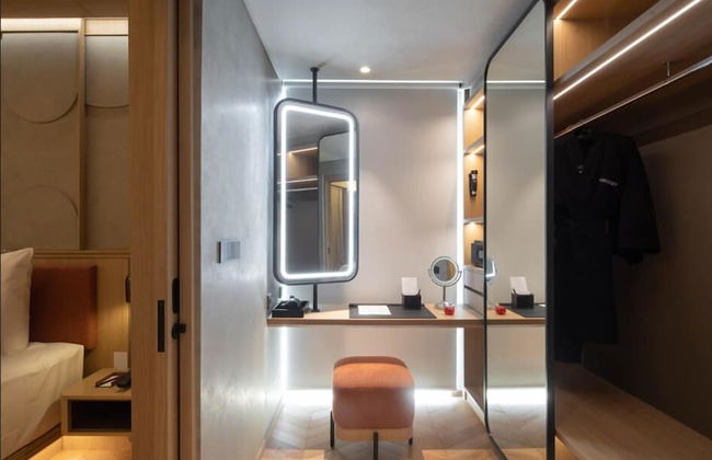 Morrissey Hotel - Photo 32