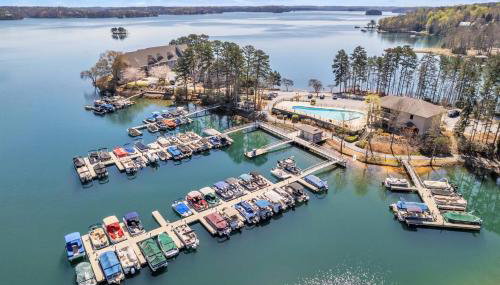 Resort Escape-Pools, Golf, Boat, Lake, Sauna, Spa - Foto 1