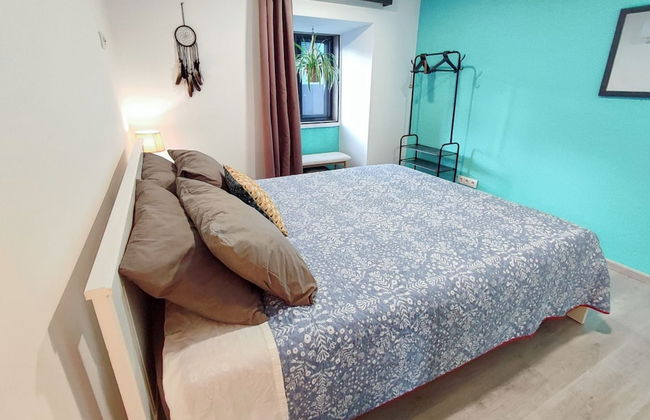 Explore Ponta Delgada in Comfort - Charming 2-bedroom Vacation Rental - Foto 6