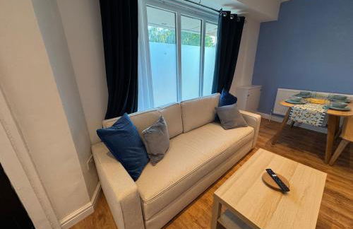 Stretford Apartment - Sleeps 6 - WiFi - Parking - Near Stadium - Foto 13