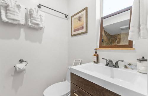 Across from Beach- 3 Master Suites, Heated Pool & Spa, Tanning Ledge, Golden Tee - by Maven Vacation Rentals - Foto 28