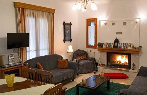 Forest Cosy House - Lagkadia Amazing View - Photo 7