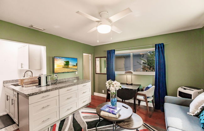 Uhost AI Quaint 1BR w Patio Kitchenette - Photo 3