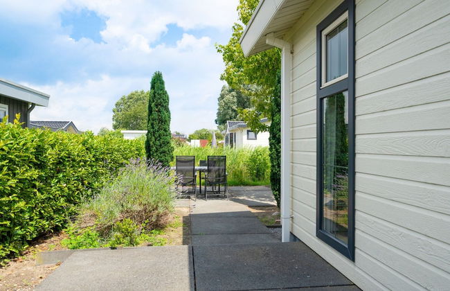 Well-kept Chalet not far From the Biesbosch - Foto 32