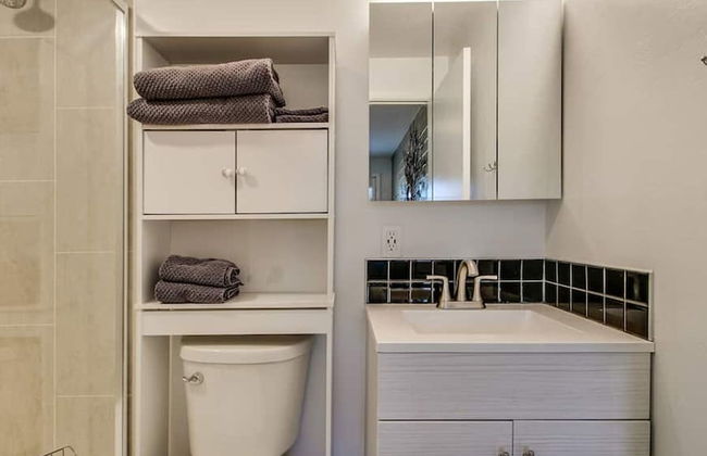 Charming Mid Town Guest House W/private Patio! - Foto 14