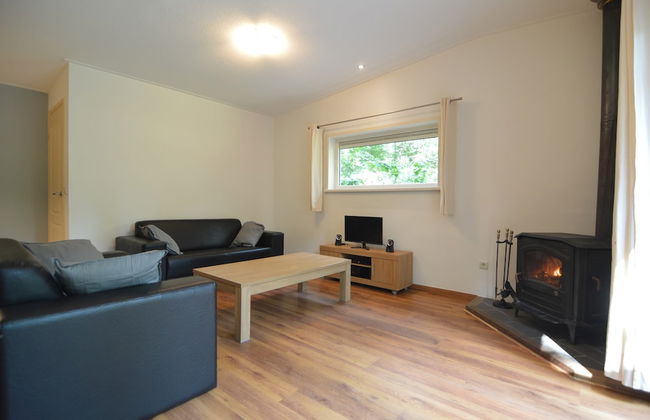 Refined Holiday Home in Guelders near Forest - Foto 7