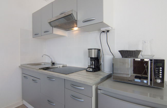 1 bedroom Apartment in La Richardais with garden - Photo 3