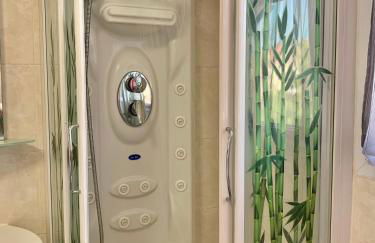 DISNEY & PARIS Happy Villa for 10 persons with Private Garden & Terrace 4 bedrooms, 3 bathrooms FIBER Wifi Netflix & free Parking - Foto 27