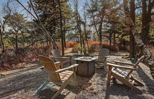 Laker s Pointe by Avantstay Lakefront Private Peninsula Hot Tub Game Room - Photo 7