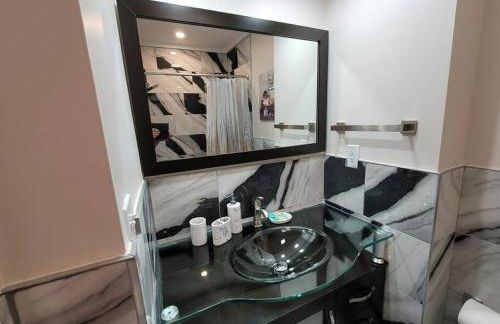 Contemporary bliss-newly renovated cozy villa! - Foto 38