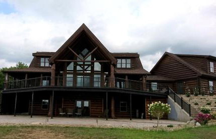 Stunning Private Cabin Getaway with Gorgeous Fireplace near Quincy, Illinois - Foto 2