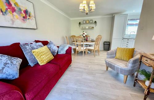 Charming 2 Bedroom Bungalow with open plan living - Foto 7