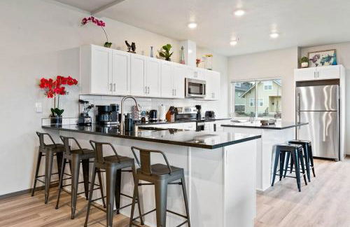 HUGE-Fun-Trendy Apt by Perry District & Downtown - Foto 9