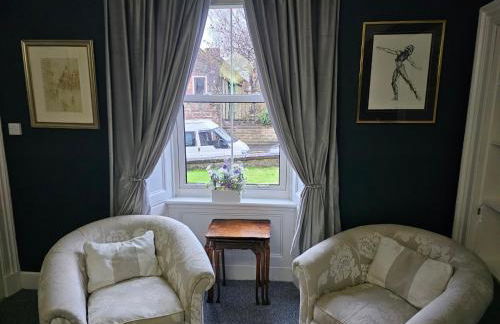 3-bed Cottage - Fast Wifi-big Garden - Town Centre - Foto 3