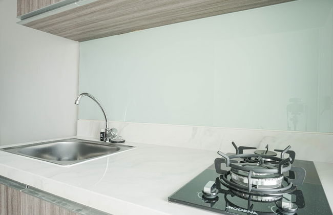 Fully Furnished Apartment with Comfortable Design 2BR Vittoria Residence - Photo 10