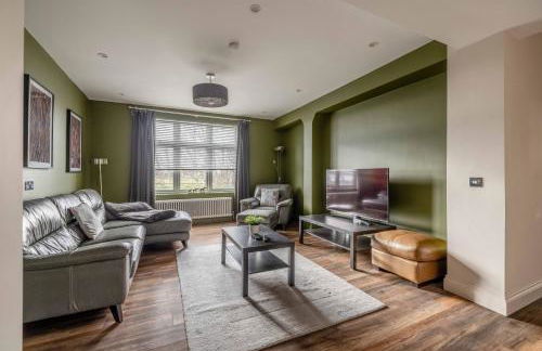 FAMILY FRIENDLY ESCAPE IN ETON, COUNTRYSIDE VIEWS with Hot Tub - By Tempstay - Foto 31