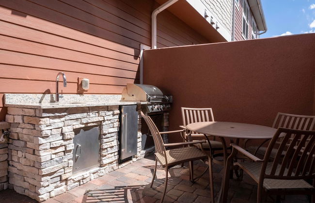 Modern Chic Home Mickey and Toy Story Rooms - Foto 4