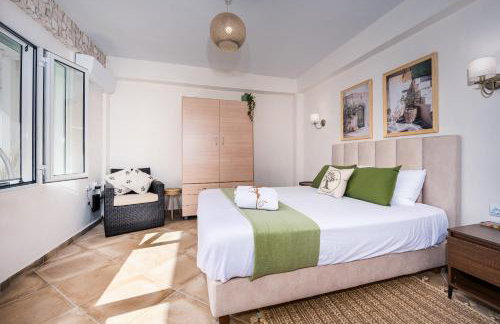 Central, Calm with Courtyard - Foto 8