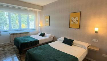 Casa Grande do Costureiro-Para Grupos en Portomarín con Terraza y Vistas - Foto 5