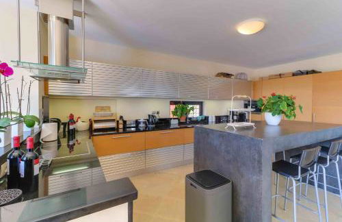 Black Diamond Beachfront Pool Villa Pasithea in Sounio, Athens - Foto 72