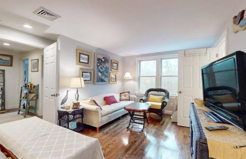 Elegant Coastal Cottage - Foto 18