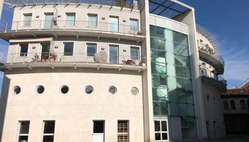 Modern sunny apartment in residental area - Foto 1