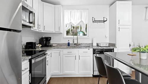 Modern 1BR NuLu Container Ground Level Bourbon - Foto 5