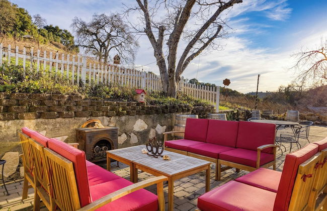 Luxury Wine Country Haven + Vineyard Views Near Top Wineries Adelaida Farmhouse - Foto 2