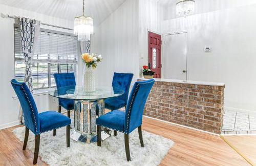 Extended Stay in Sugar Land! Family Home with Yard - Foto 2