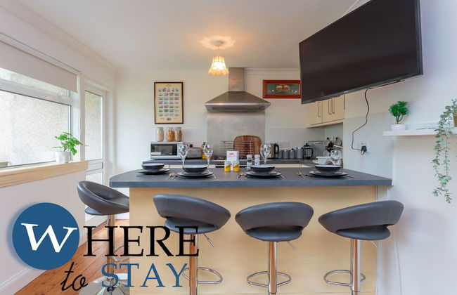 Lovely Apartment by the Hillwood Park-free Parking - Foto 17