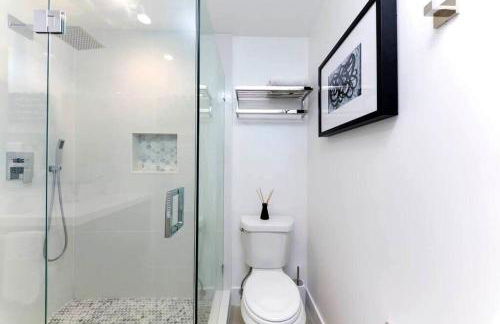 5BD 3BA - Black&White ArtBNB - Antique Row WPB - Foto 16