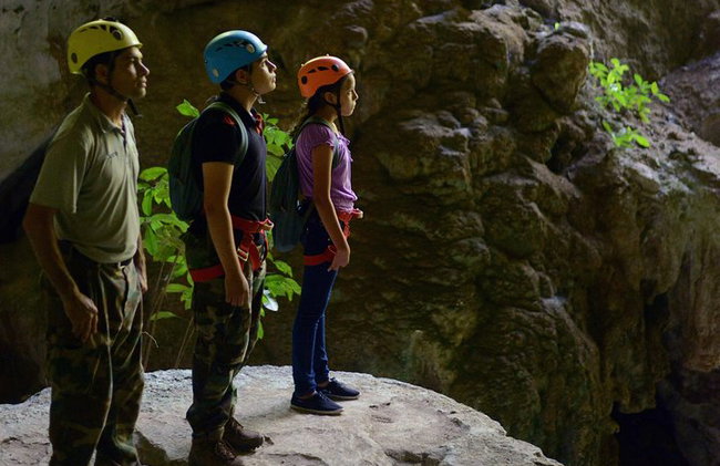 Súper camping: Aventura en una cueva durante la noche en Ian Anderson's Caves Branch Lodge - Foto 2