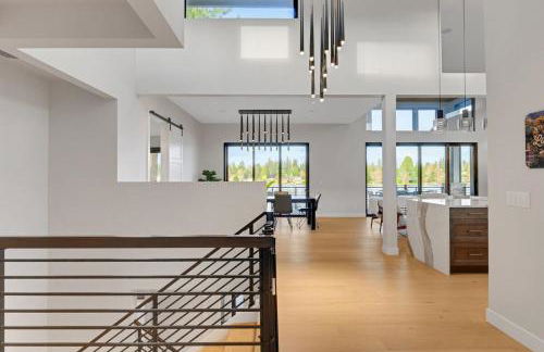 4BR 4BA Modern Lakefront Lodge - Foto 13