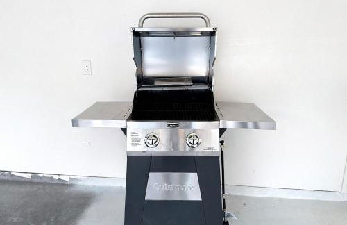 Peaceful Family Retreat Near AT&T Stadium, Texas Rangers, Six Flags, Epic Waters Indoor Waterpark, DFW Airport & More! - Foto 43