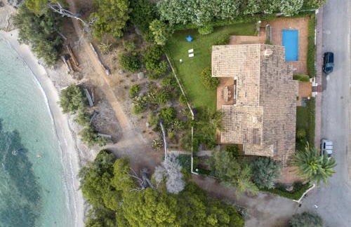 Villa Es Pinaro - Beach Front by PriorityVillas - Foto 1