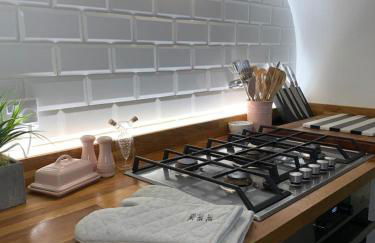 Boutique Bath apartment with 2 beautiful bedrooms - Photo 9