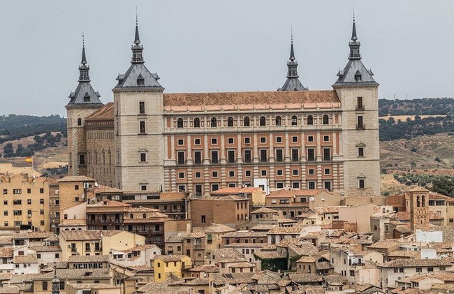 Visita autoguiada de Espadas, Santos y Académicos por Toledo - Foto 3