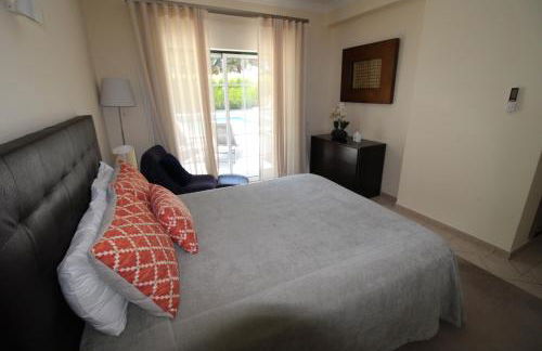 Charming Exceptional Golf Villa in Algarve - Photo 18