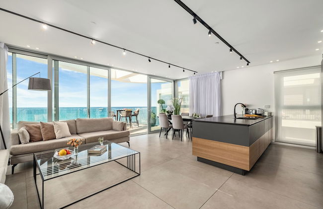 Rooftop Jacuzzi Penthouse by Sea N' Rent - Foto 21