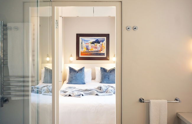 Purple House - Photo 18