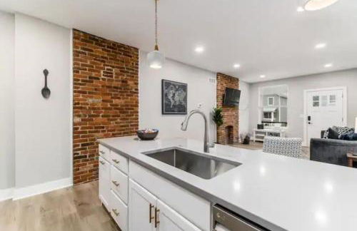 2 homes side by side downtown with fenced yard and hot tub - Foto 26